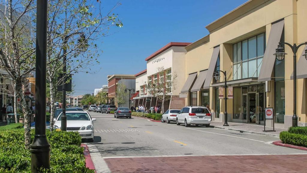 Retail Centers Drive Fitness Growth 6