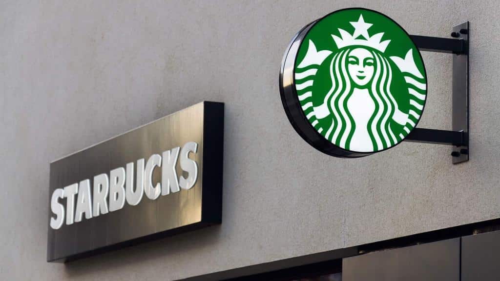 National Chains and Neighborhood Coffee Shops Threatens Starbucks’ Supremacy 34